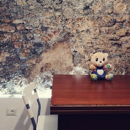 Ferienwohnung Casetta Nel Centro Storico Norma Exterior foto