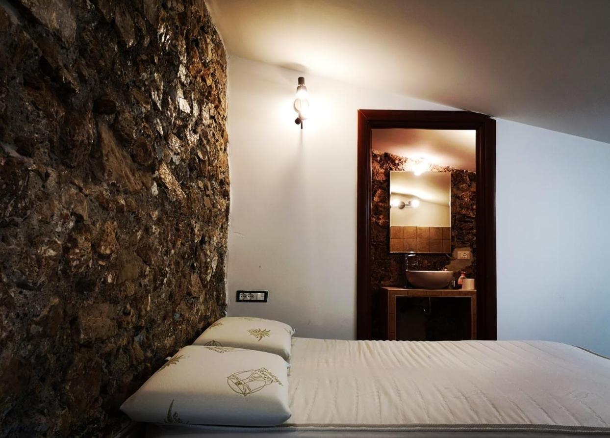 Ferienwohnung Casetta Nel Centro Storico Norma Exterior foto
